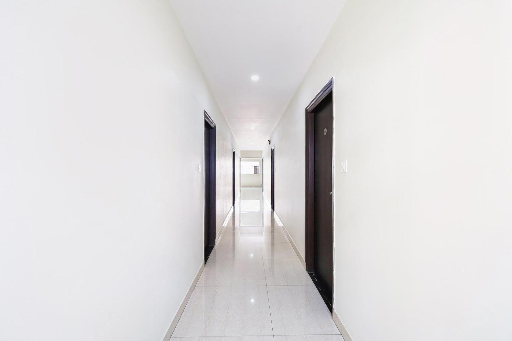 Fabhotel Karthikeya Residency - Tirupati Bus Stand - 900M Kültér fotó